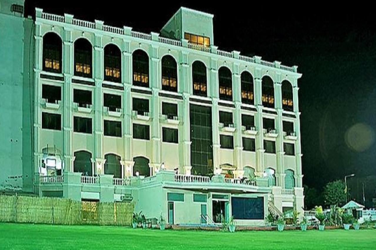 Hotel Eqbal Inn Patiala Exterior photo